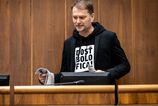 Zoskrtaiju platy politikov na polovicu Igor Matovic si stanovil podmienku pre podporu vlady Michala Simecku