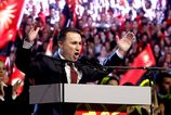 Viktor Orban ukryval este vacsiu rybu nez polskeho ministra ktory usel do USA