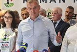 Volby 2026 Roman Malatinec kandiduje za huliakovcov Vyvaljuje sa do zupana Luntera este nedavno mu robil zastupcu