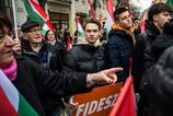 Viktor Orban priznava tazku porazku Fideszu no vzdavat sa odmieta