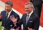 Peter Pellegrini rokoval v Pekingu so Si Tin pchingom Pozval ho na navstevu Slovenskej republiky