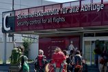 Zasah na berlinskom letisku v kufri 22 roneho muza nali 16 kl ketamnu