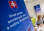 nezamestnanost na slovensku po mesiacoch rastie pocet nezamestnanych prekrocila hranicu 142tisic