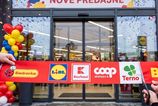 Masívna expanzia Biedronky začína. V priebehu niekoľkých mesiacov chce otvoriť desiatky predajní, konkurencia jej nechce uvoľniť miesto. 3 MasivnaexpanziaBiedronkyzacina Vpriebehuniekolkychmesiacovchceotvoritdesiatkypredajni konkurencia jejnechceuvolitmiesto