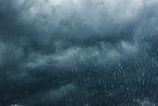 Pre viaceré okresy na severe SHMÚ vydal varovanie pred prívalovou povodňou. 2 Pre viacere okresy na severe SHMU vydal varovanie pred privalovou povodnou