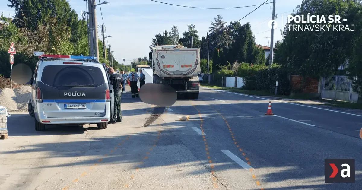 72-ročnú chodkyňu zachytilo nákladné auto pri vchádzaní na cestu, zraneniam podľahla