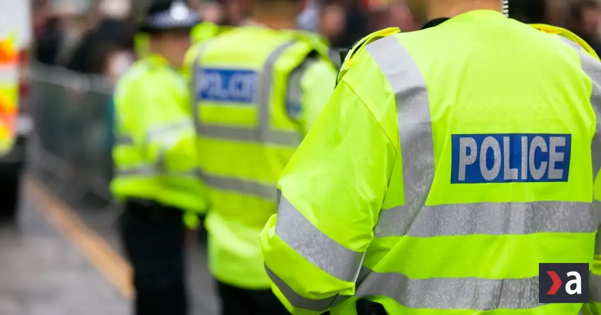 Britská polícia zadržala päť mužov podozrivých z prípravy terorizmu 4 Britská polícia zadržala päť mužov podozrivých z prípravy terorizmu