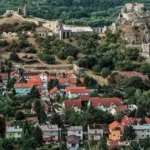 Devín: dlh bude v apríli 2027 nevymožiteľný, konsolidácia končí
