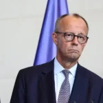Merzov projekt zlyhal, jeho koniec je otázkou času. Problém je nástupca