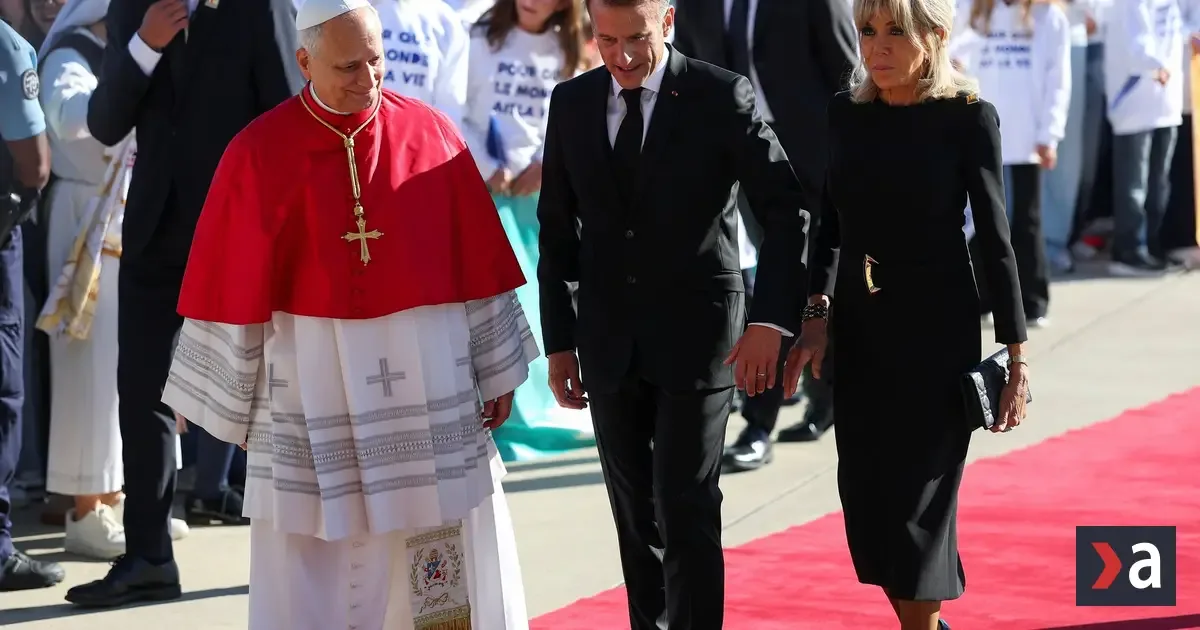 Pápež Lev XIV. pricestoval do Francúzska, bude rokovať o AI, mladých aj budúcnosti Európy 2 Pápež Lev XIV. pricestoval do Francúzska, bude rokovať o AI, mladých aj budúcnosti Európy
