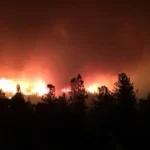 Požiar na ostrove Brač zasiahol desať percent územia, evakuovali 700 ľudí