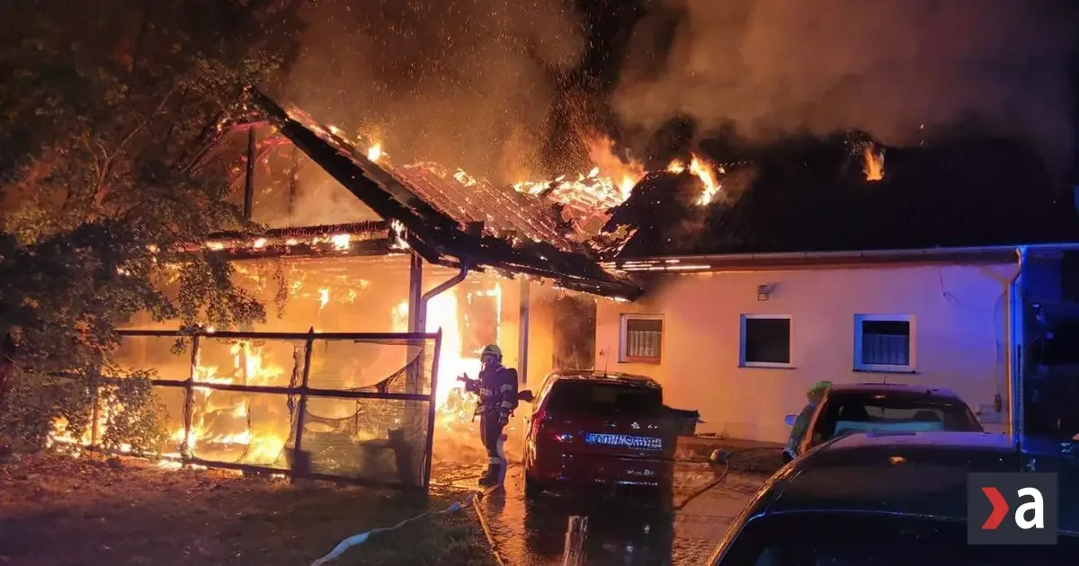 Požiar rodinného domu v Kráľovičových Kračanoch: jeden zranený, škoda 300-tisíc eur