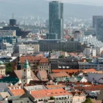 Prezident prednesie správu o stave republiky, opozícia chce odvolávať Sakovú a Eštoka