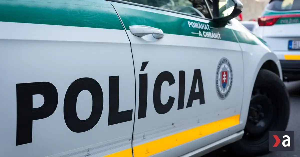 Zrážka auta s motorkou uzavrela cestu za Patou smerom na Trnavu