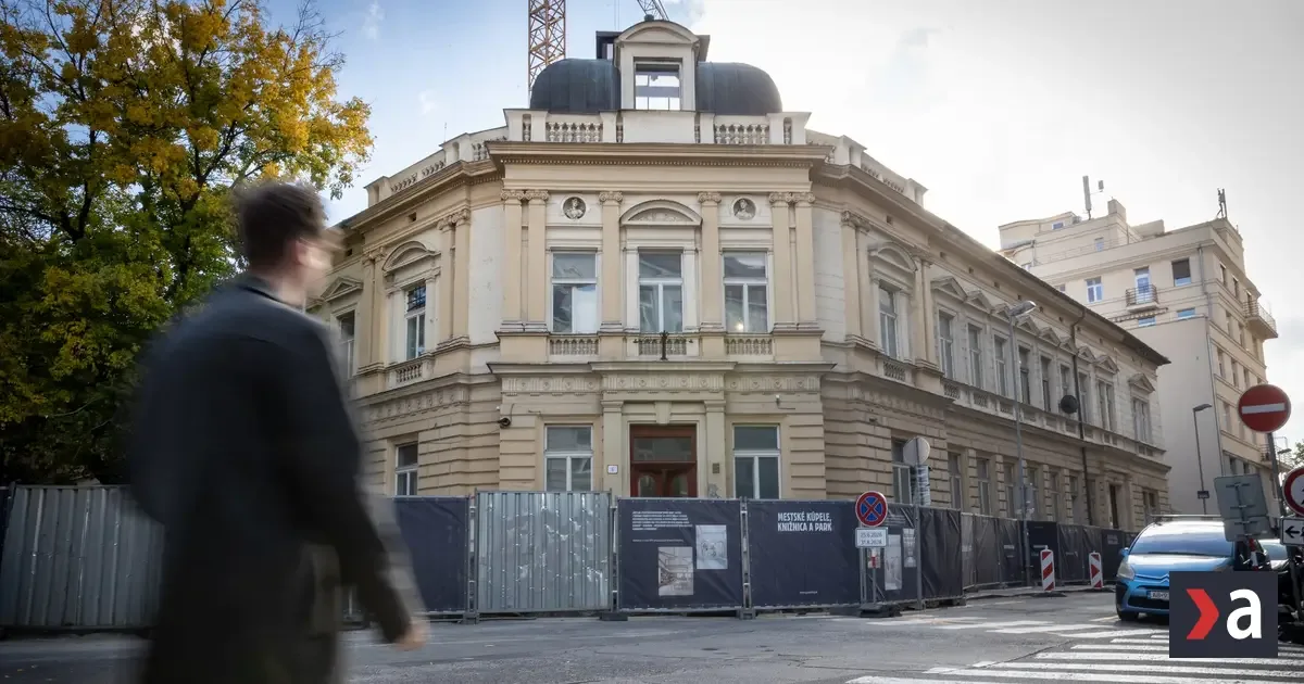 Bratislavská ulica je už päť dní uzavretá. Hrozí pád ikonickej steny?