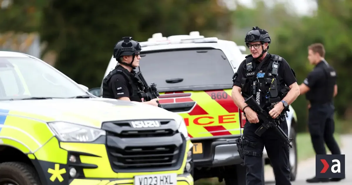 Britská polícia zadržala siedmeho podozrivého v prípade útoku pri RAF Fairford