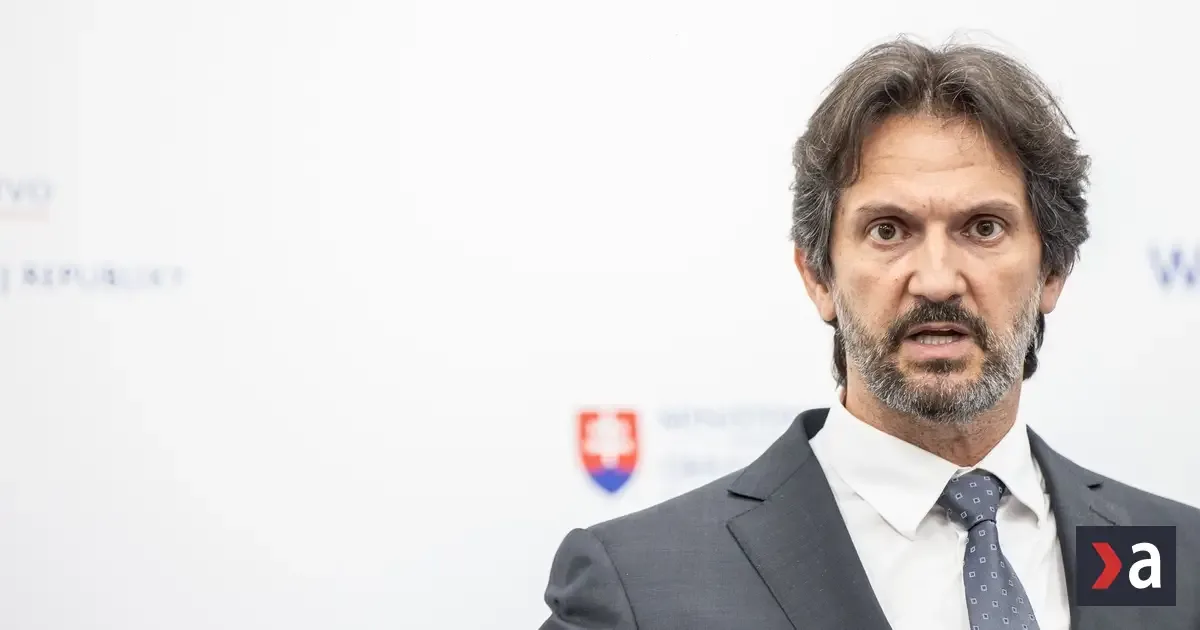 Demokrati: Rezort obrany nakupoval vojenský materiál od detského centra