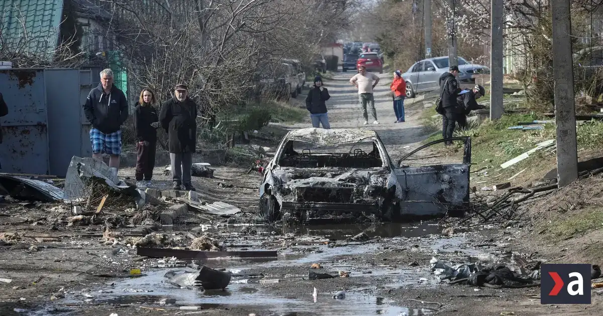 Dronový útok zasiahol železničnú stanicu v Dnipre, hlásené sú obete 2 Dronový útok zasiahol železničnú stanicu v Dnipre, hlásené sú obete