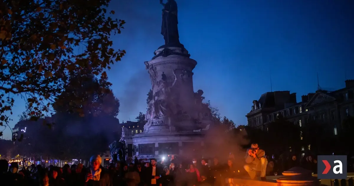 Francúzska vláda sprísňuje opatrenia, o zákazoch vychádzania rozhodnú miestne úrady