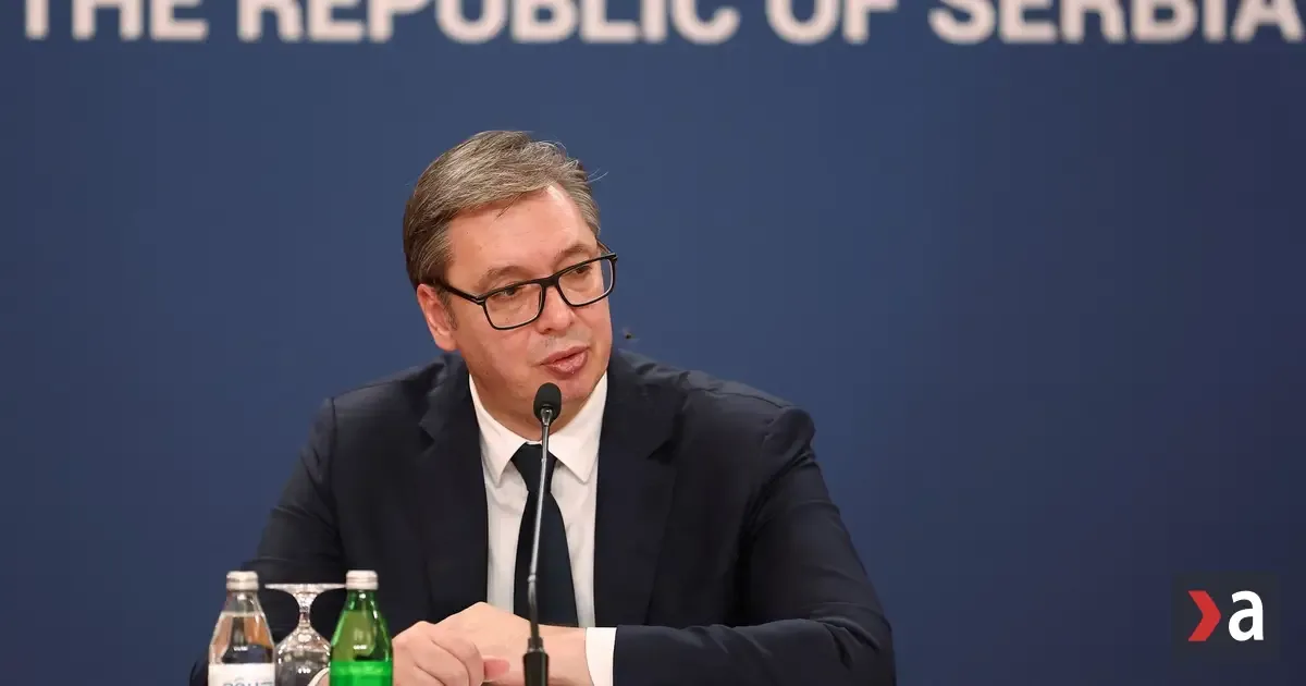 Historická noc v Srbsku. Opoziční študenti porazili Vučiča, ktorý priznal prehru 2 Historická noc v Srbsku. Opoziční študenti porazili Vučiča, ktorý priznal prehru