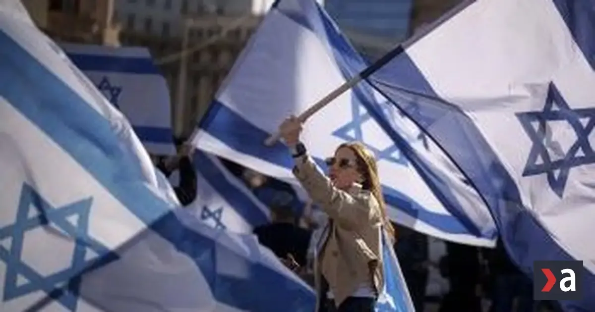 Izrael mal špehovať novinárov aj bez jediného kliku