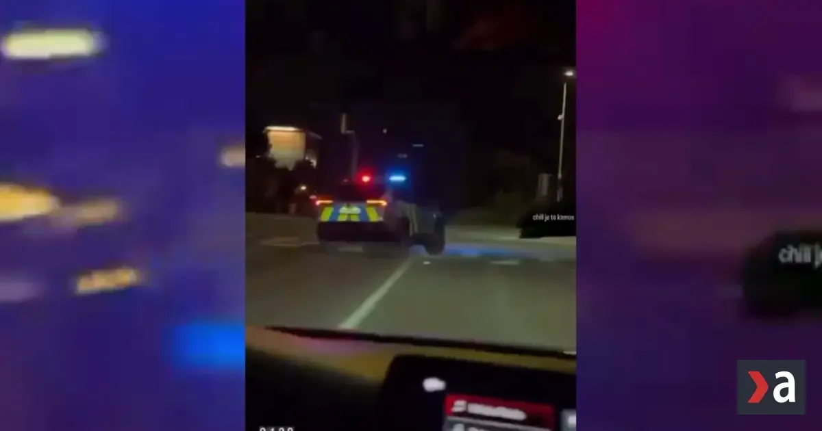 Majáky, protismer a naháňačka s kamošmi. Bratislavská policajná hliadka čelí vyhadzovu