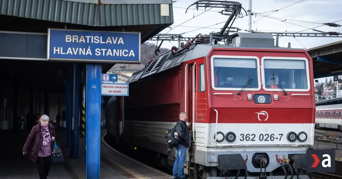 Mimoriadna udalosť na bratislavskej hlavnej stanici: Vlaky meškajú, časť spojov odriekli