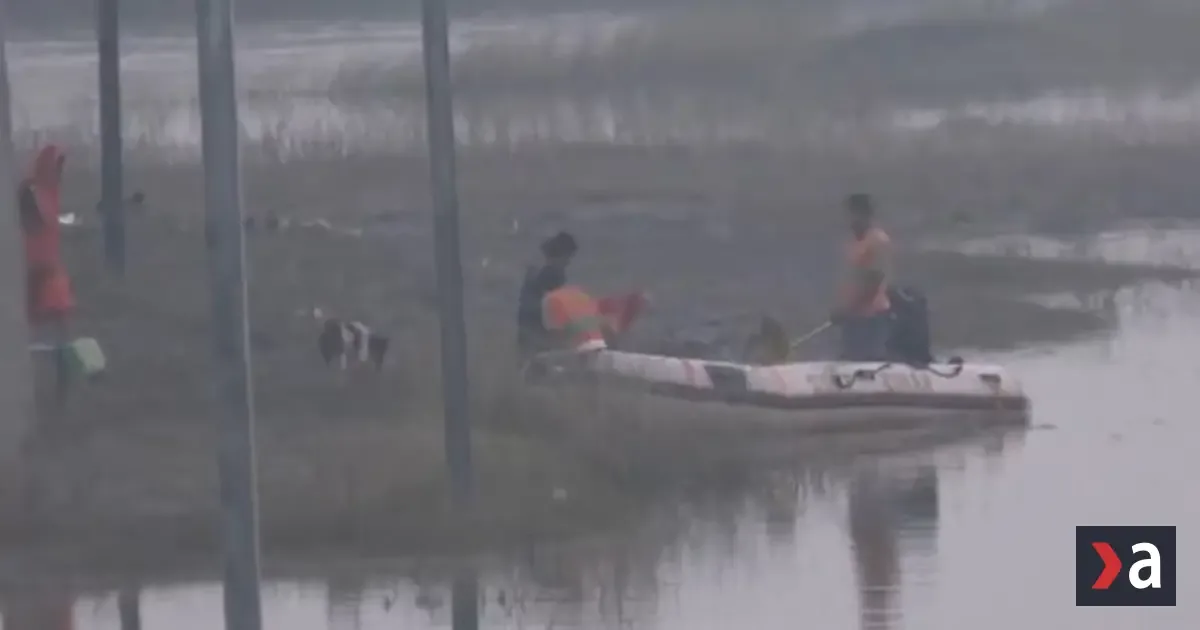 Na festival sa plavili deti, loď sa prevrátila. V Indii zomrelo najmenej 13 z nich