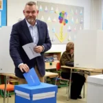 Pellegrini verí, že vysoká účasť dodá výsledkom volieb väčšiu legitimitu