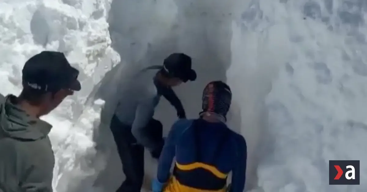 Pod himalájskym vrchom Himlung Himal zomrelo po lavíne 15 ľudí, pátranie prerušili