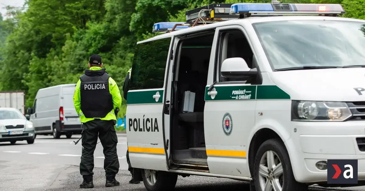 Polícia zadržala v Poprade dvoch 25-ročných mužov podozrivých z drog