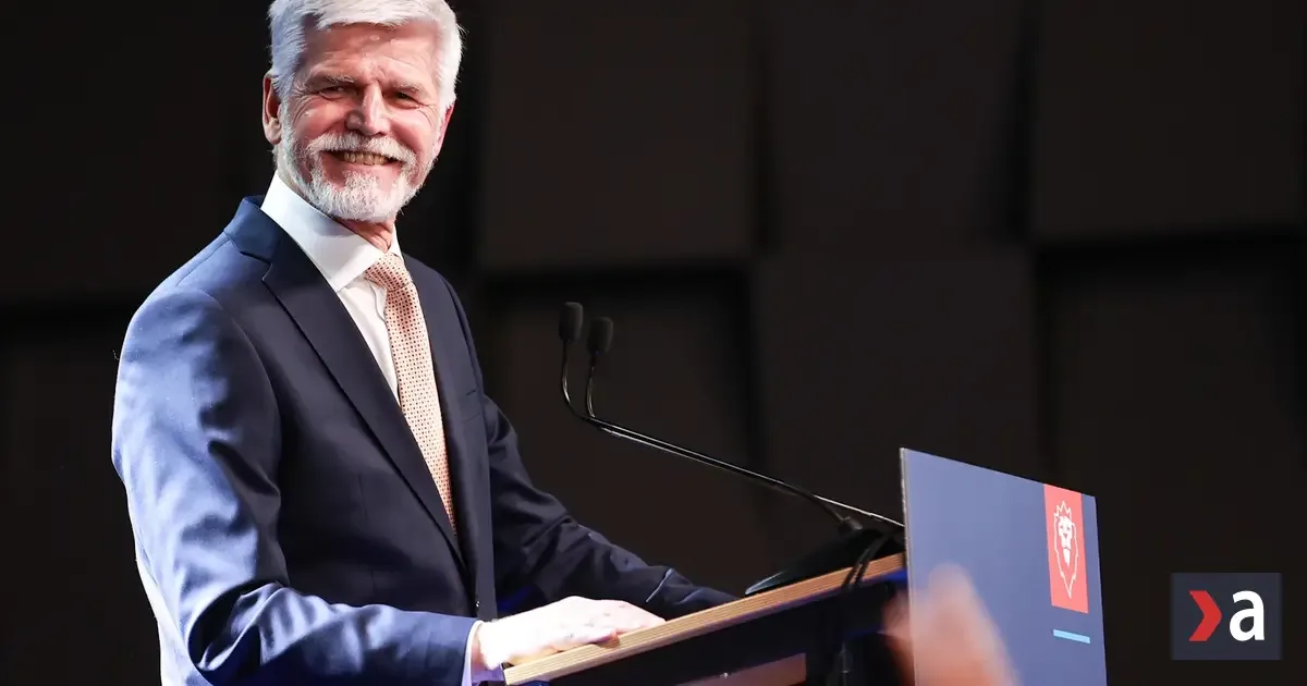 Prezident sa vrátil z dovolenky v Maroku, dôvodom sú voľby