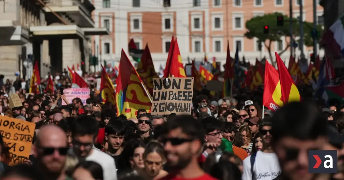 Protesty proti inflácii a nízkym platom v Taliansku silnejú, USB vyzýva na štrajk 3 Protesty proti inflácii a nízkym platom v Taliansku silnejú, USB vyzýva na štrajk