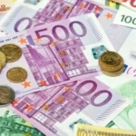 Seniorka prišla o 10-tisíc eur, z okna ich vyhodila podvodníkovi