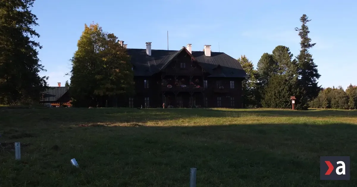 V Tatranskej Javorine vzniká plot s elektrickou bránou, návrat pred rok 1989